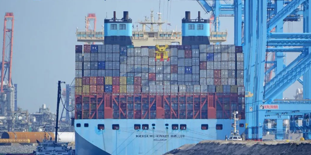 海运发货，，，，，用集装箱海运运输怎样预防集装箱进水？？